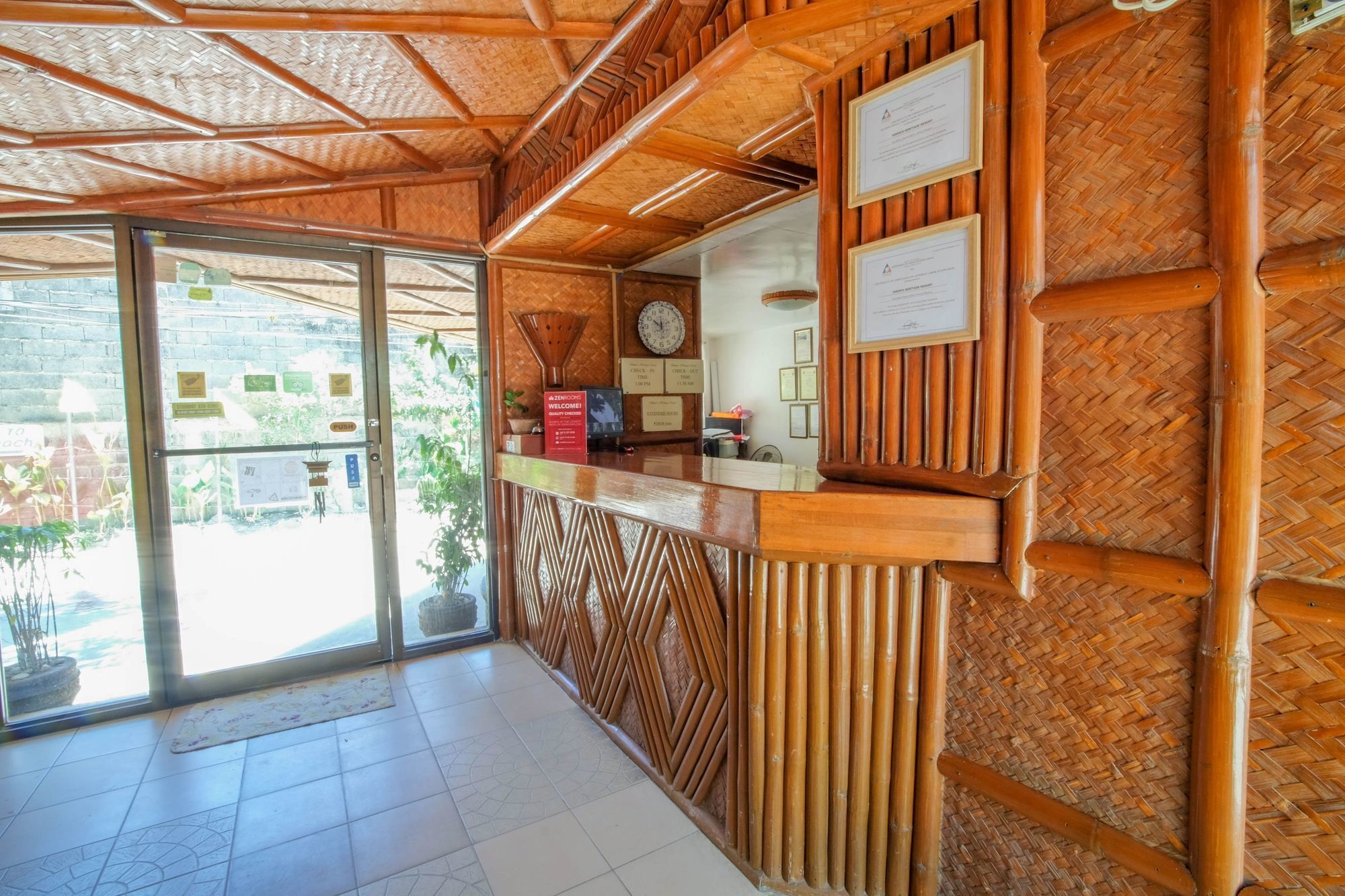 Zen Rooms White Beach Puerto Galera Exterior foto